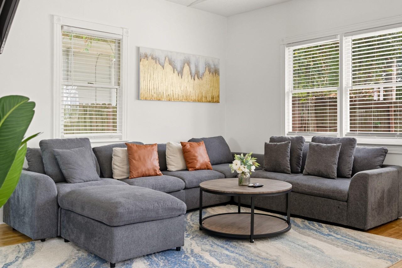 Fletcher St Sw - Photo 3 of 13