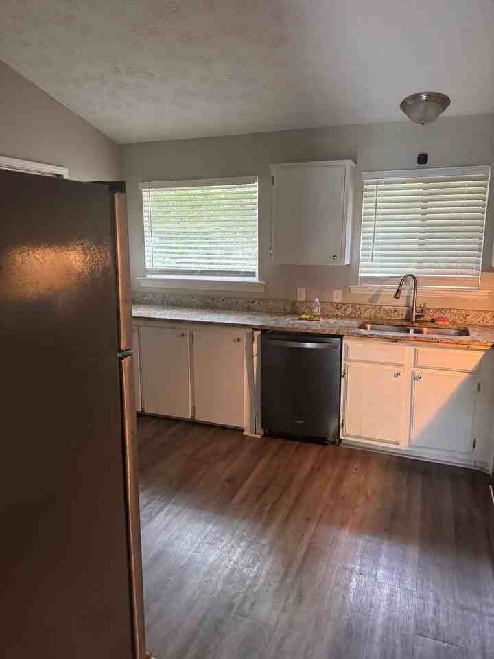 Vinyard Way - Photo 3 of 7