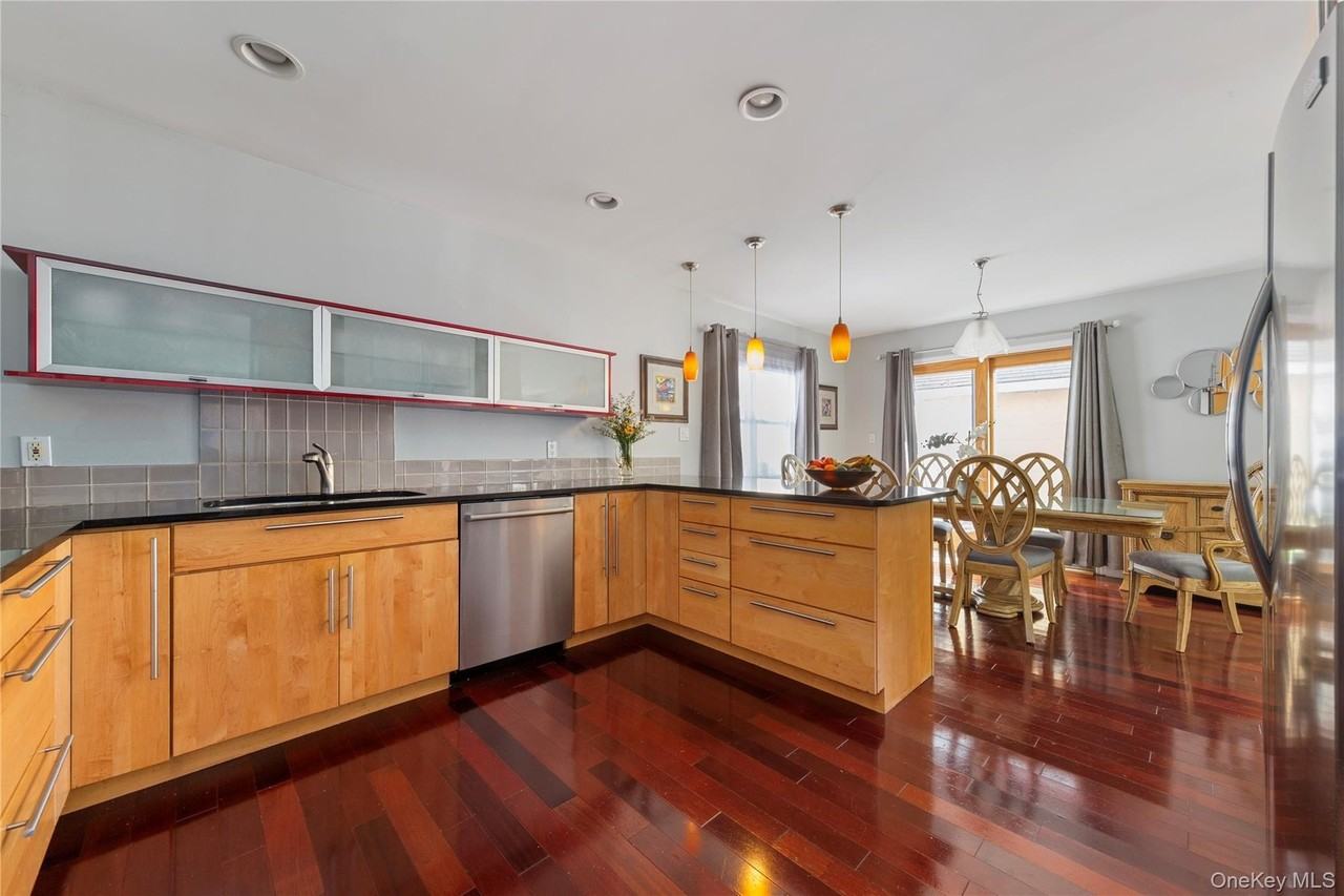 355 1st St - Photo 5 of 32