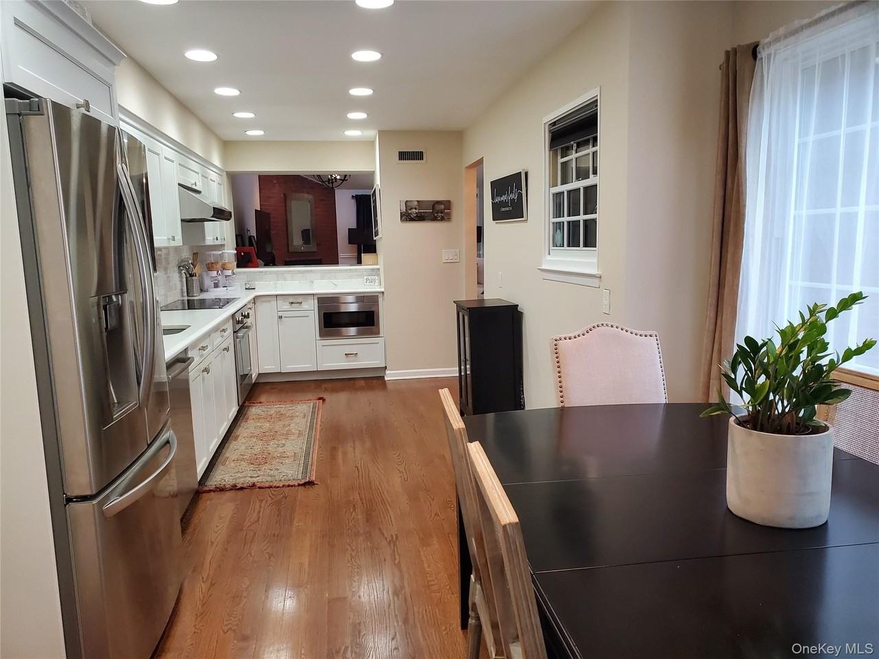 91 Duck Pond Dr - Photo 4 of 13