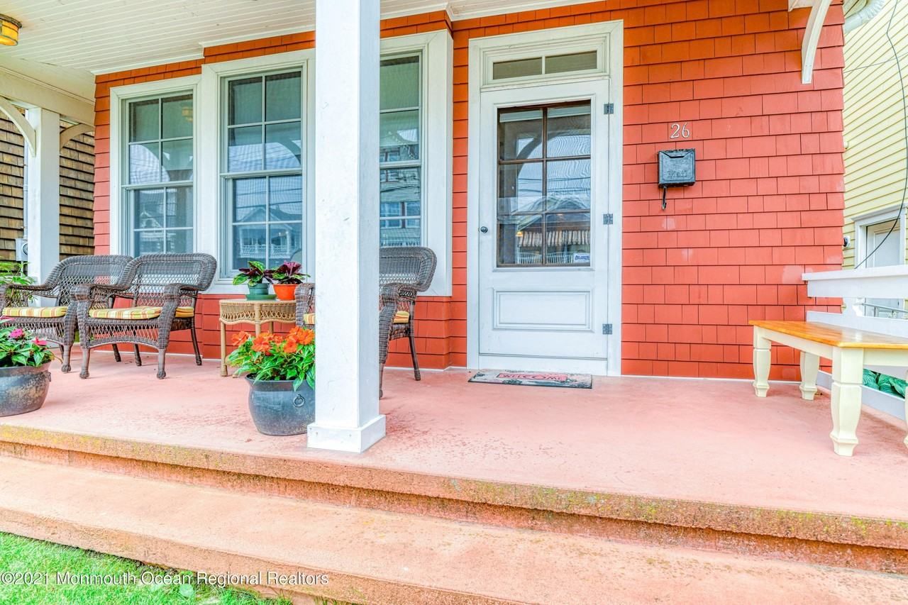 26 Atlantic Ave - Photo 3 of 50