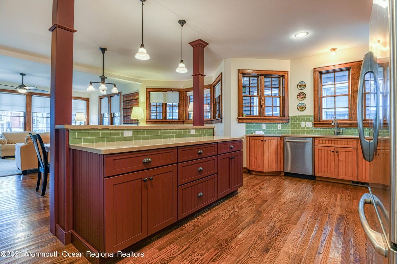 26 Atlantic Ave - Photo 7 of 50