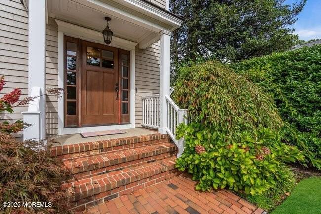 8 Glenwood Pl - Photo 4 of 50