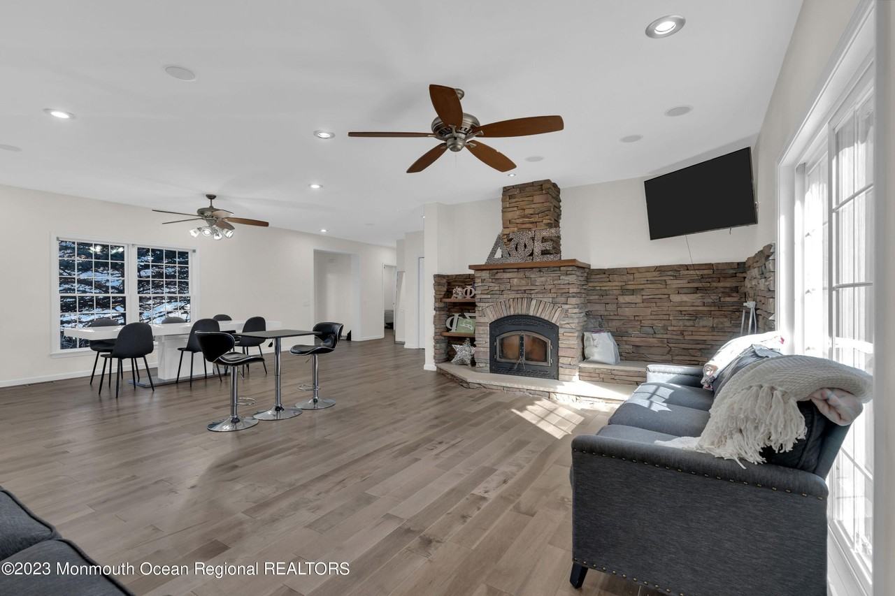 W Park Ave - Photo 5 of 22