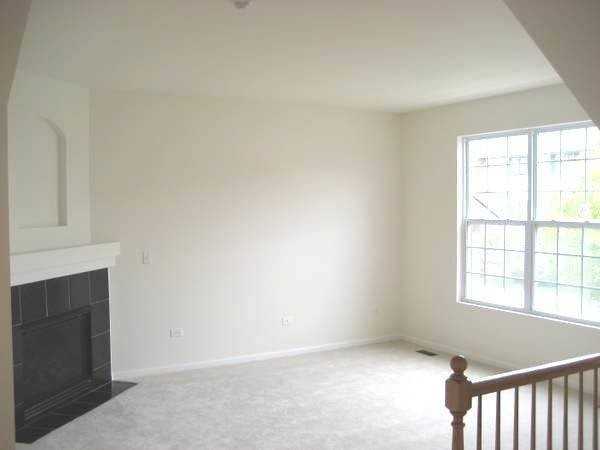 928 Charlton Ln - Photo 2 of 14