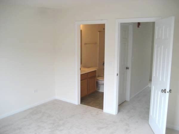 928 Charlton Ln - Photo 7 of 14