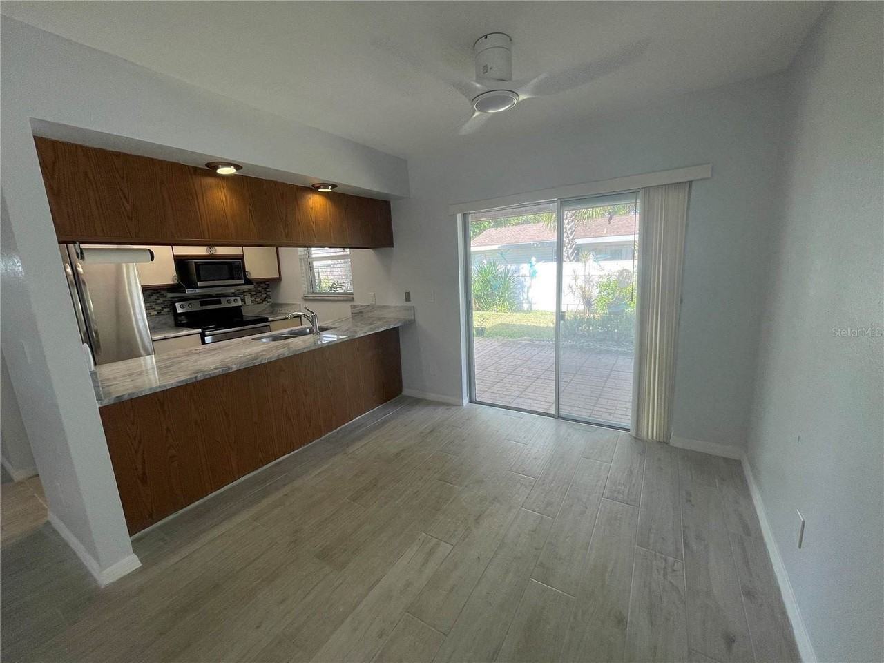 11301 80th Ave - Photo 6 of 41