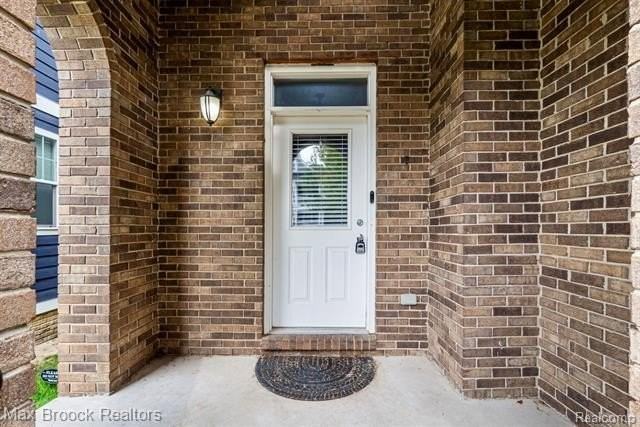 3833 Forester Boulevard - Photo 4 of 50