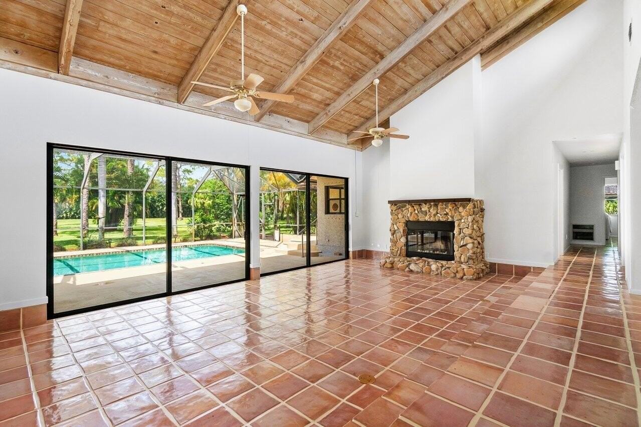 9405 Dundee Dr - Photo 6 of 32