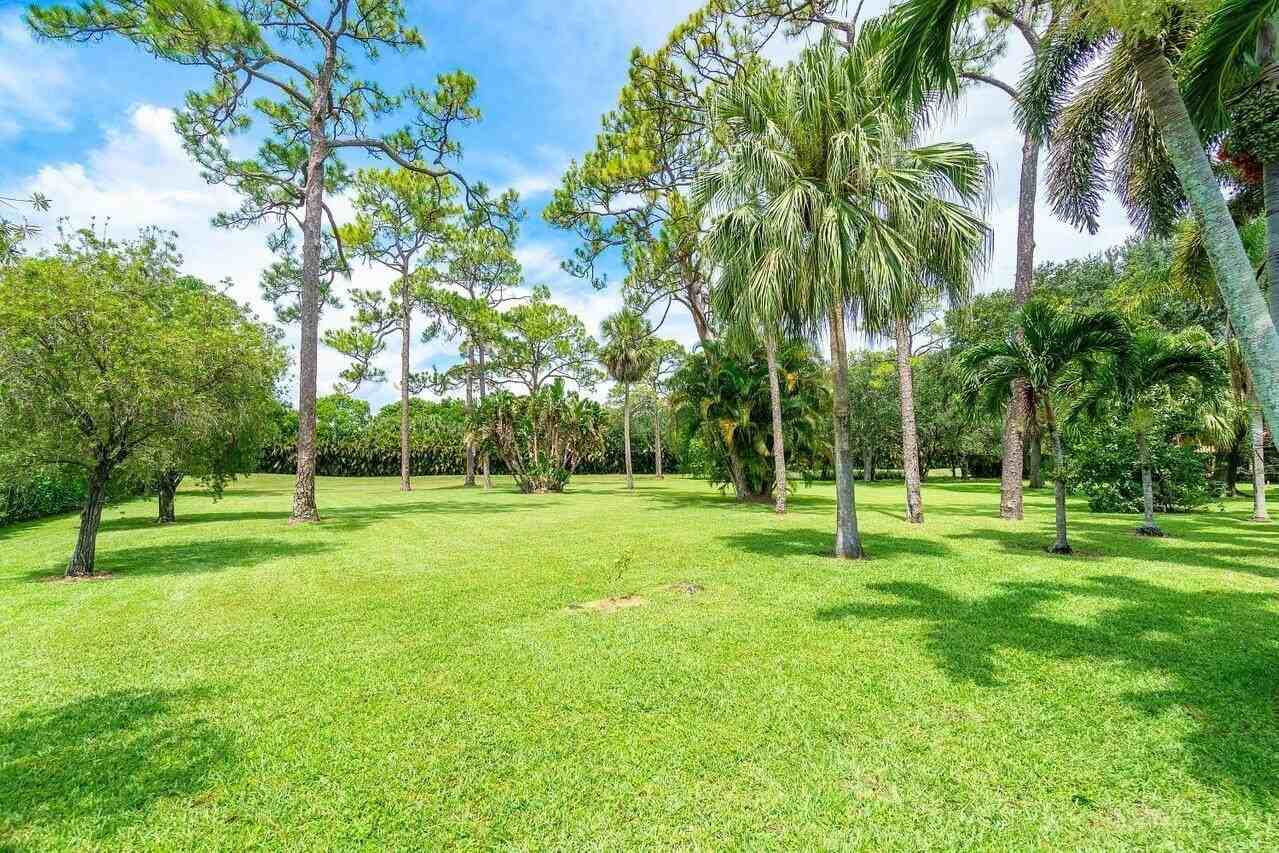 9405 Dundee Dr - Photo 2 of 32