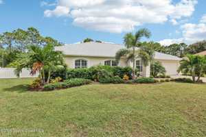 featured image of 2051 Thornwood Dr Se