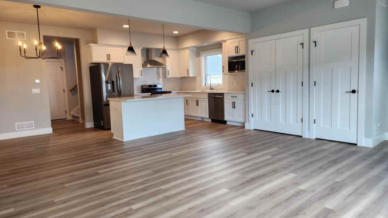 4858 Suelo Rd - Photo 6 of 35