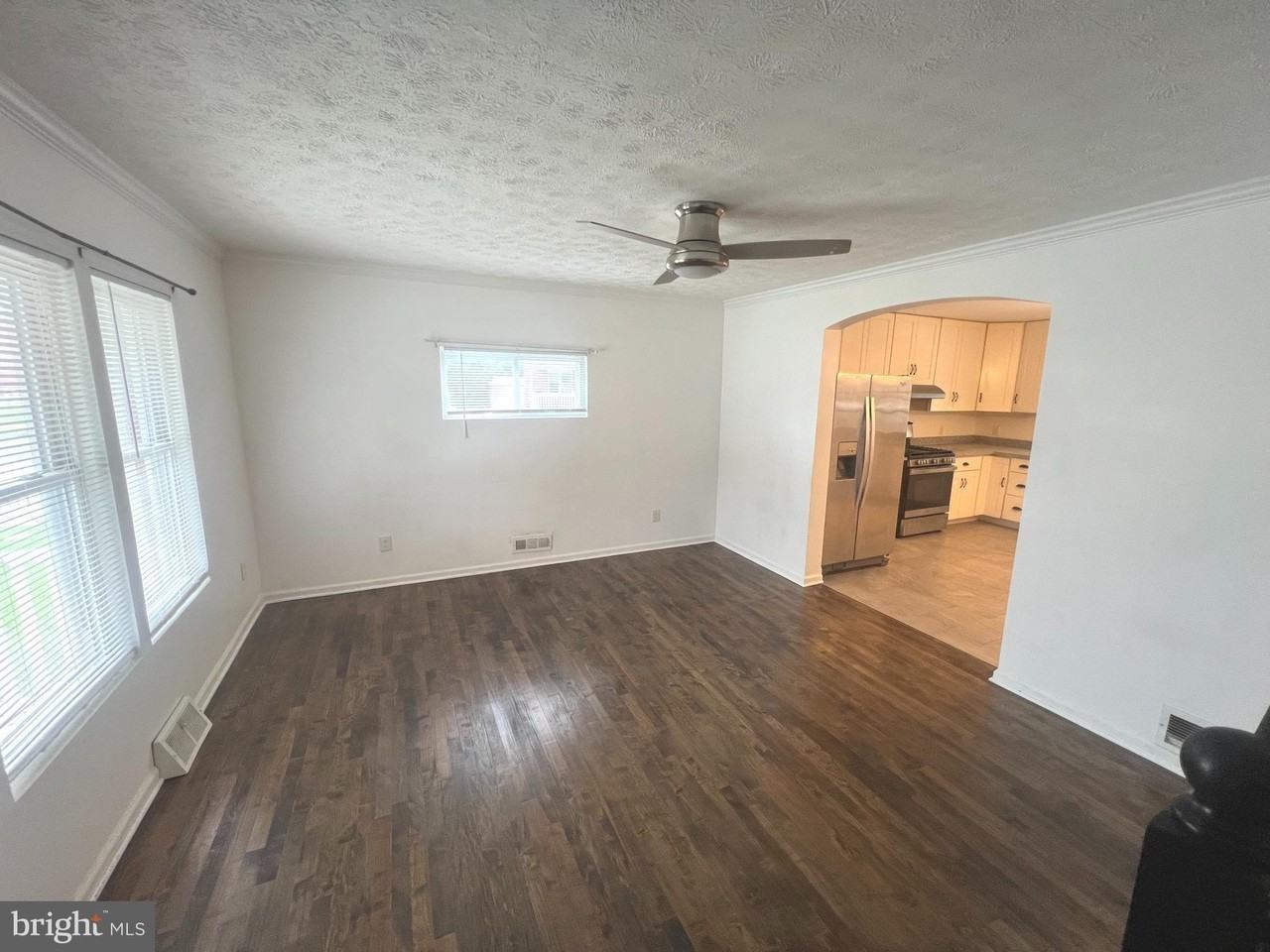 8079 Wallace Road - Photo 4 of 12