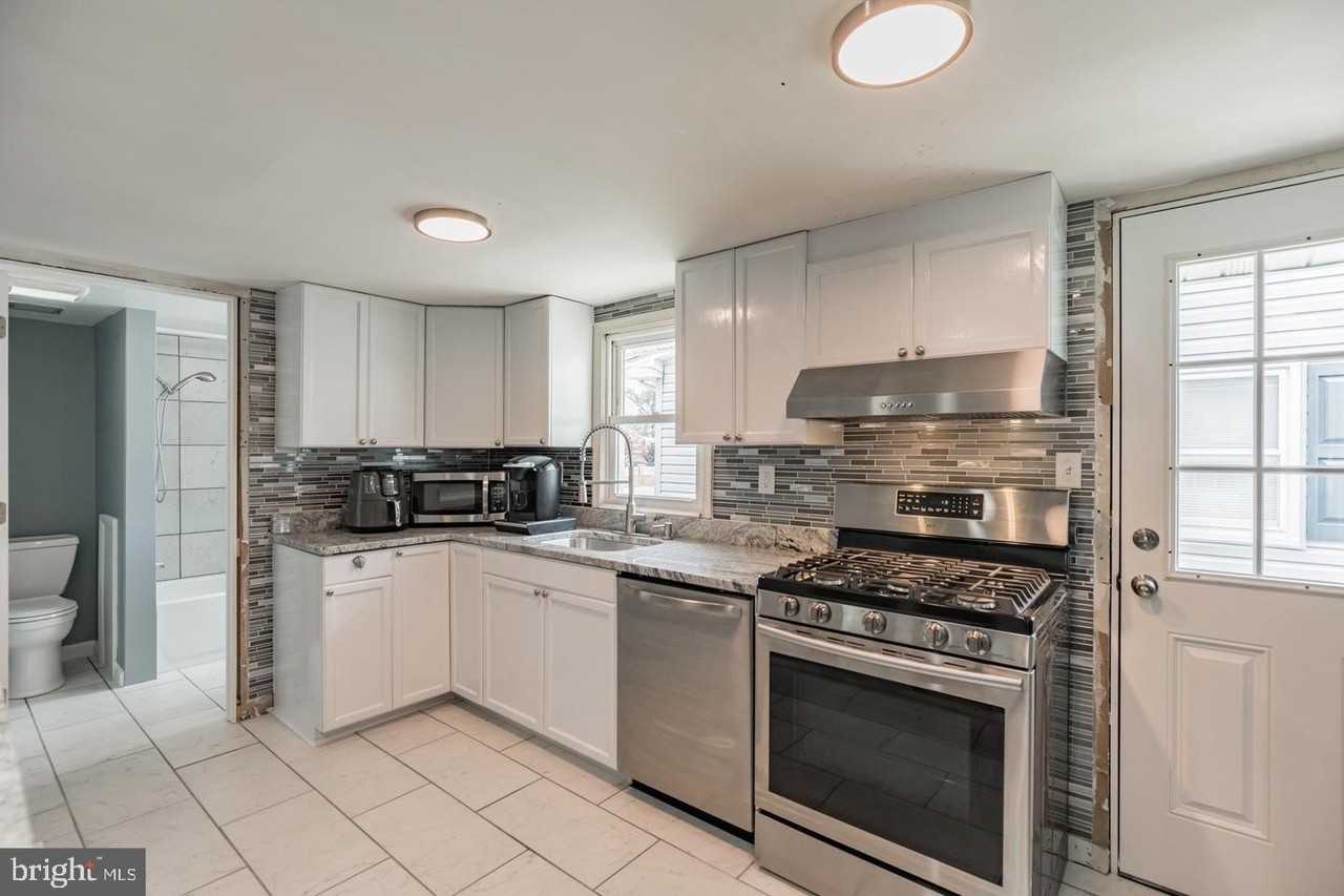 4101 9th St - Photo 4 of 19