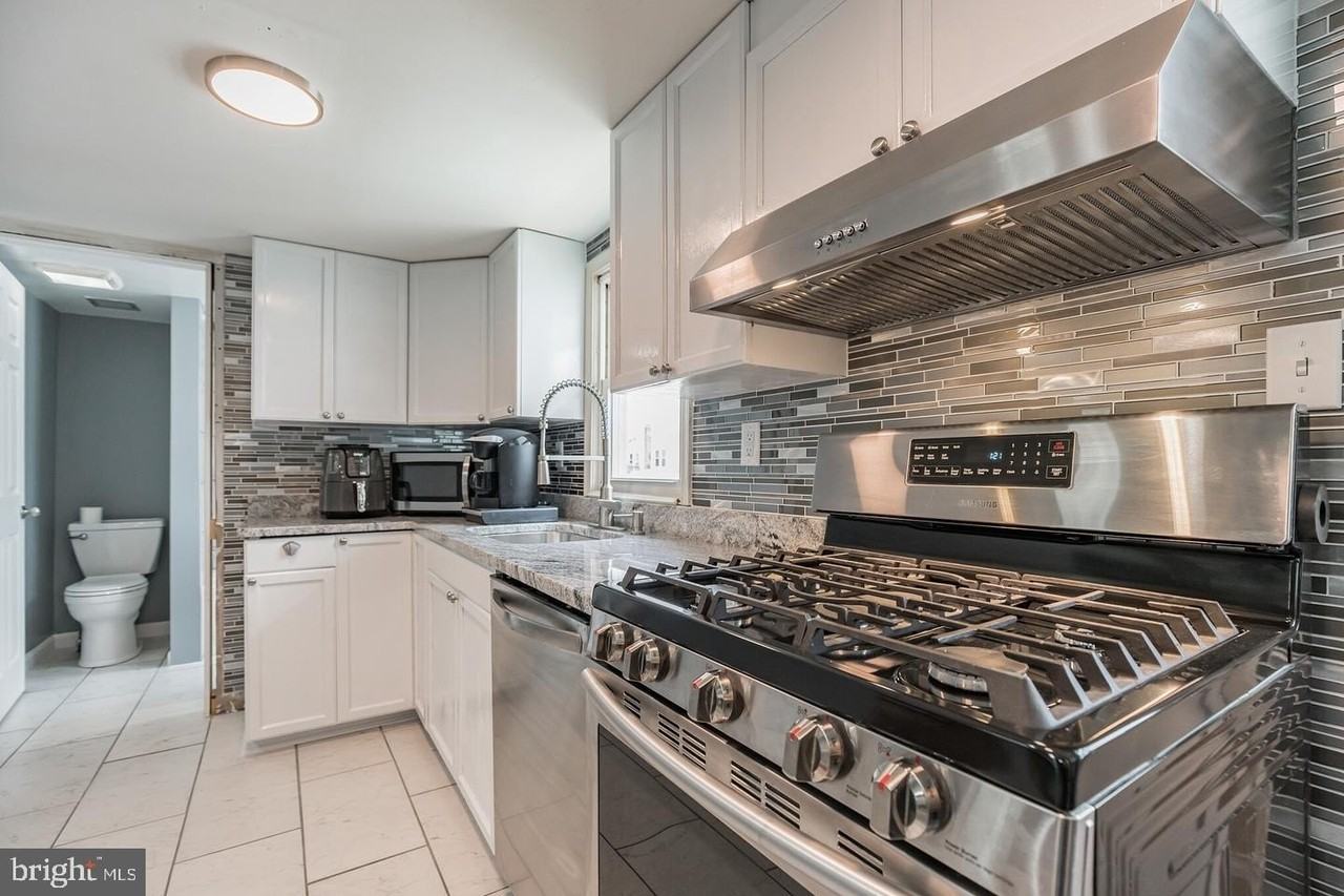 4101 9th St - Photo 5 of 19