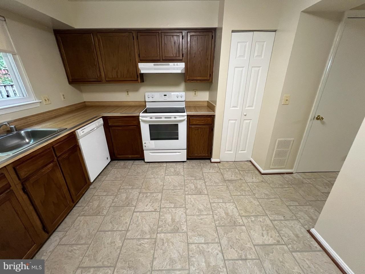 19266 Esmond Ter - Photo 3 of 20