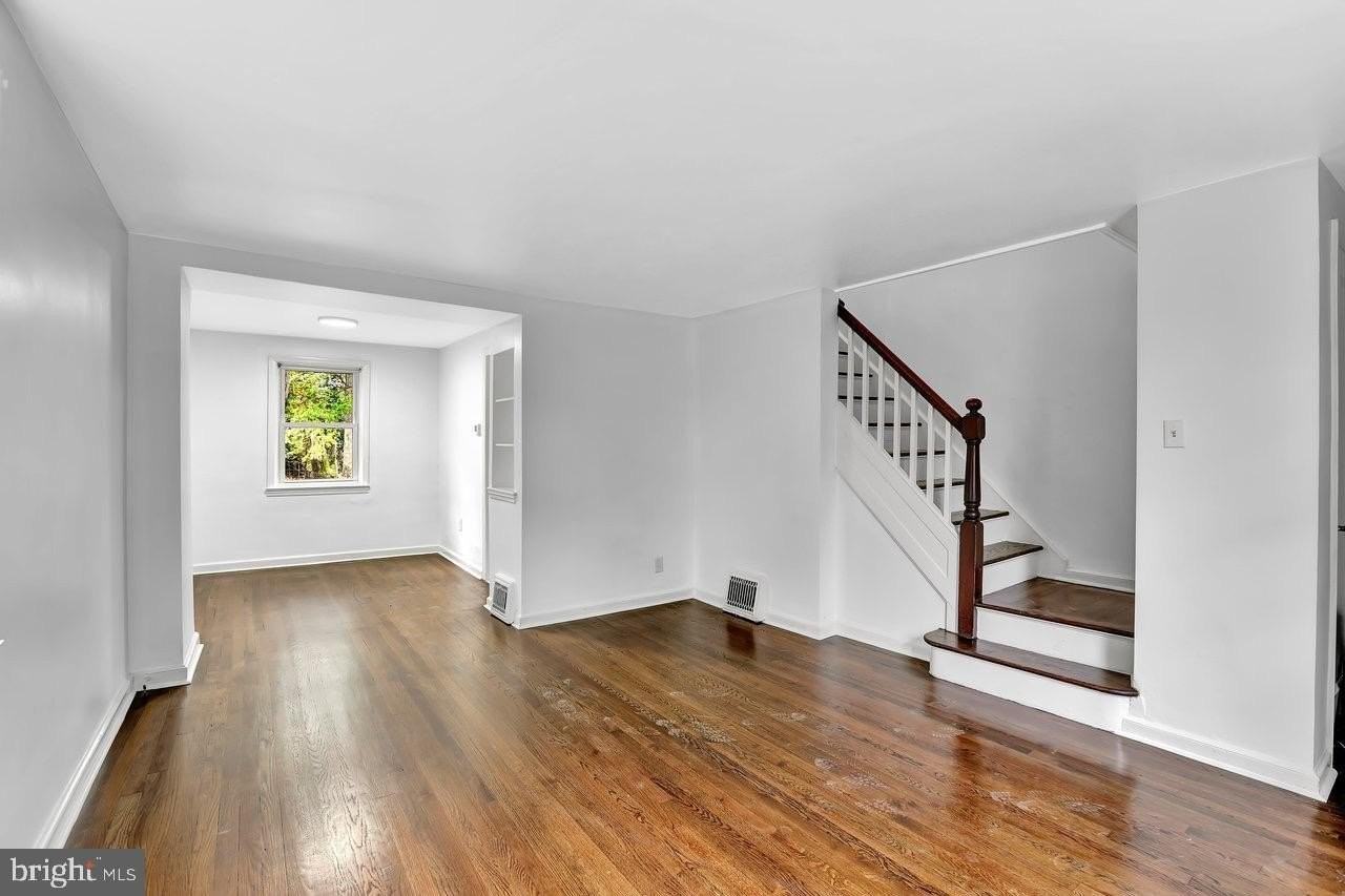 331 Oakland Street - Photo 5 of 21