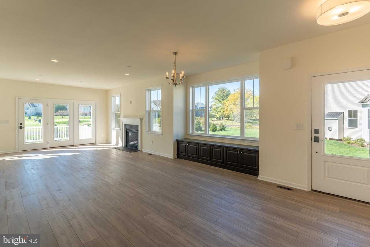 48 Parry Way - Photo 5 of 31