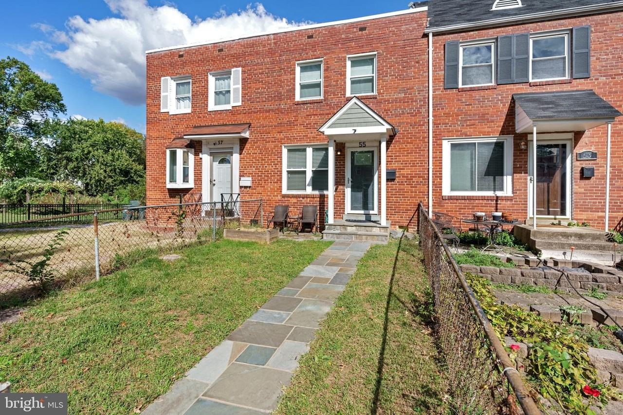 55 Dale St - Photo 2 of 34