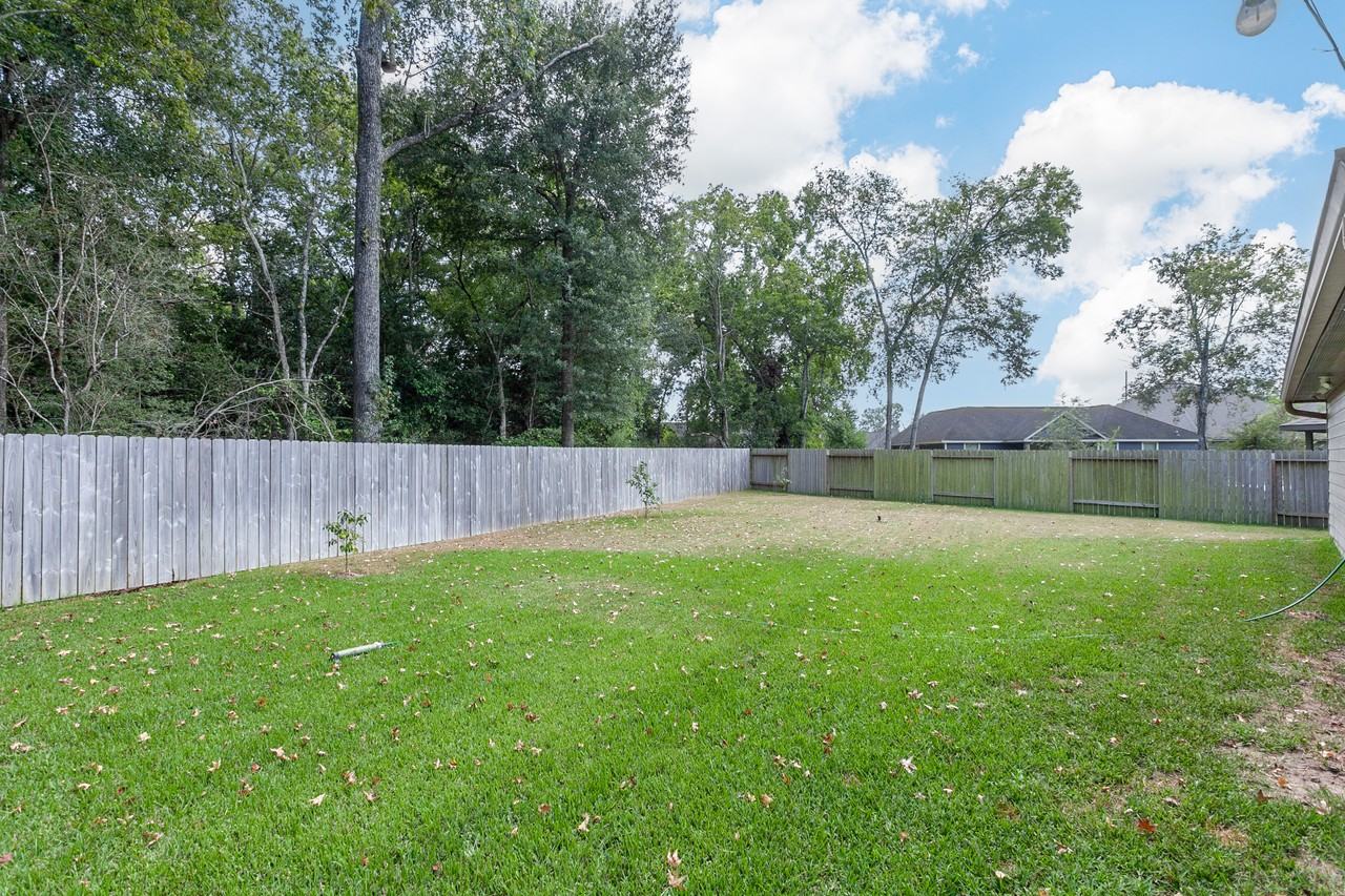 6645 Riplee St - Photo 5 of 29