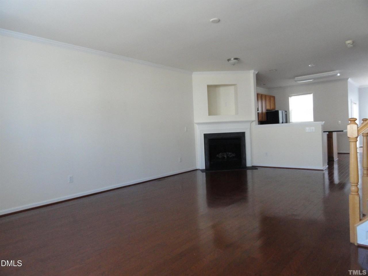 1532 Haywards Heath Lane - Photo 3 of 26