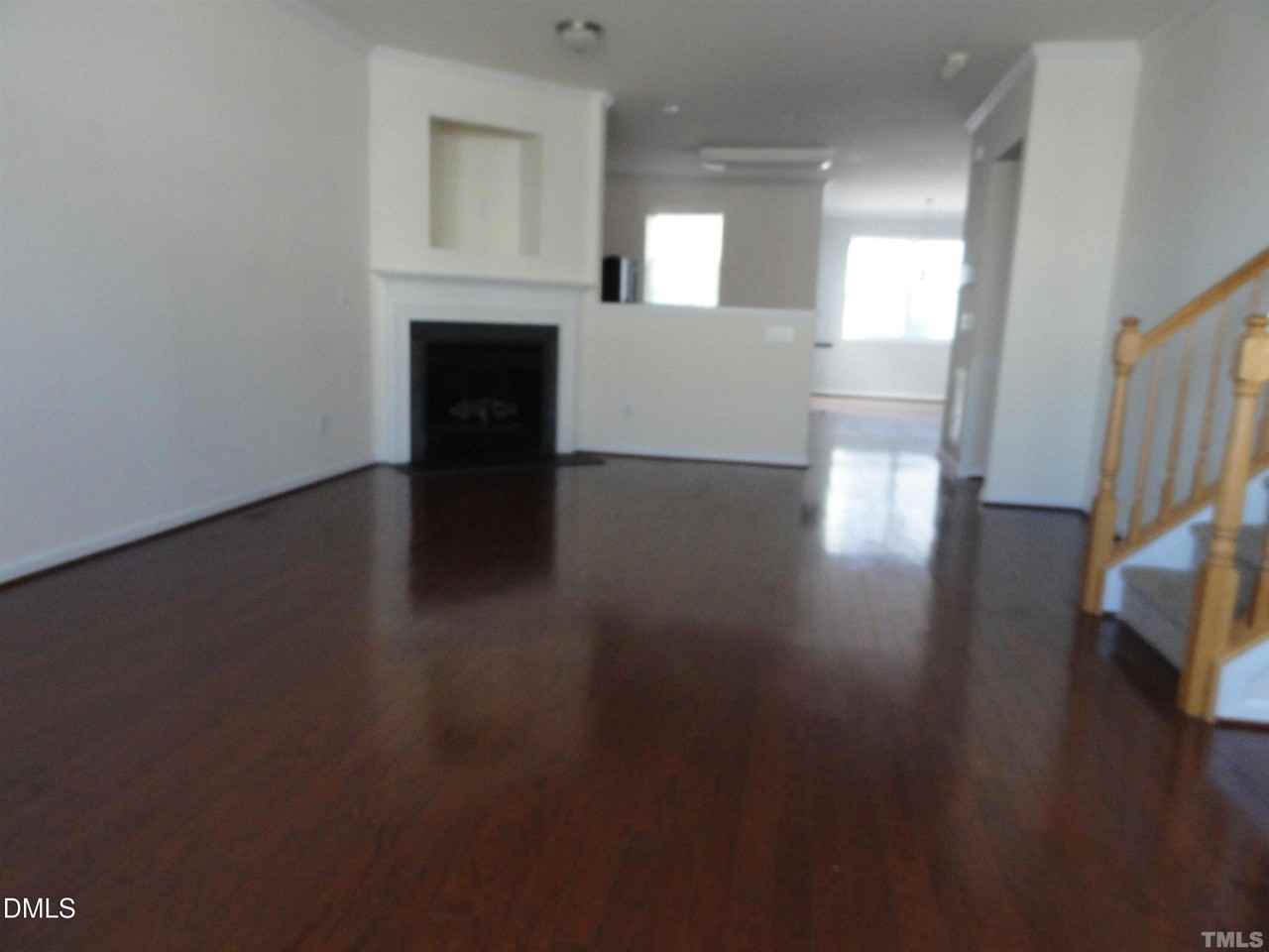 1532 Haywards Heath Lane - Photo 4 of 26