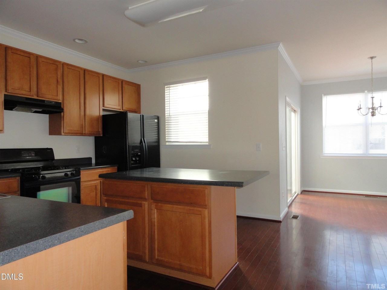 1532 Haywards Heath Lane - Photo 7 of 26