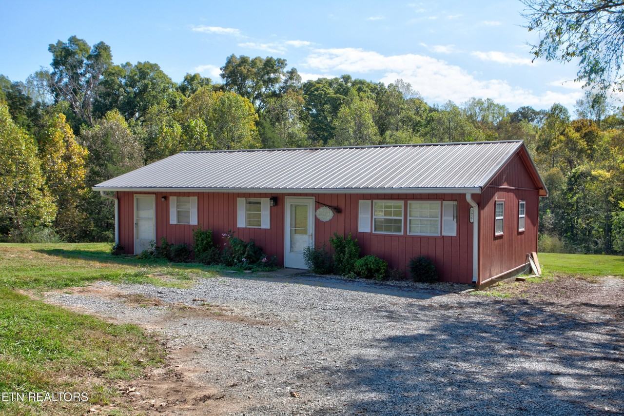 3927 Miser Station Rd - Photo 2 of 30