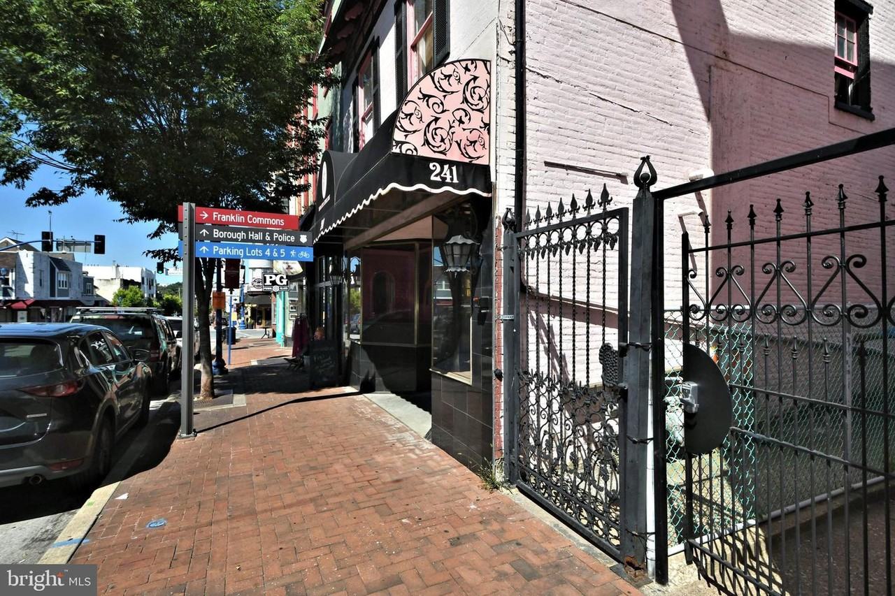 241 Bridge Street - Photo 3 of 28