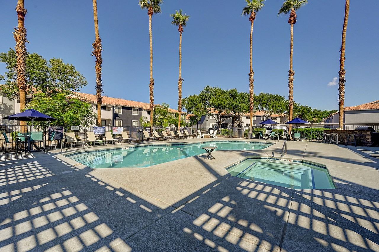 Arium Emerald Springs - Photo 3 of 35