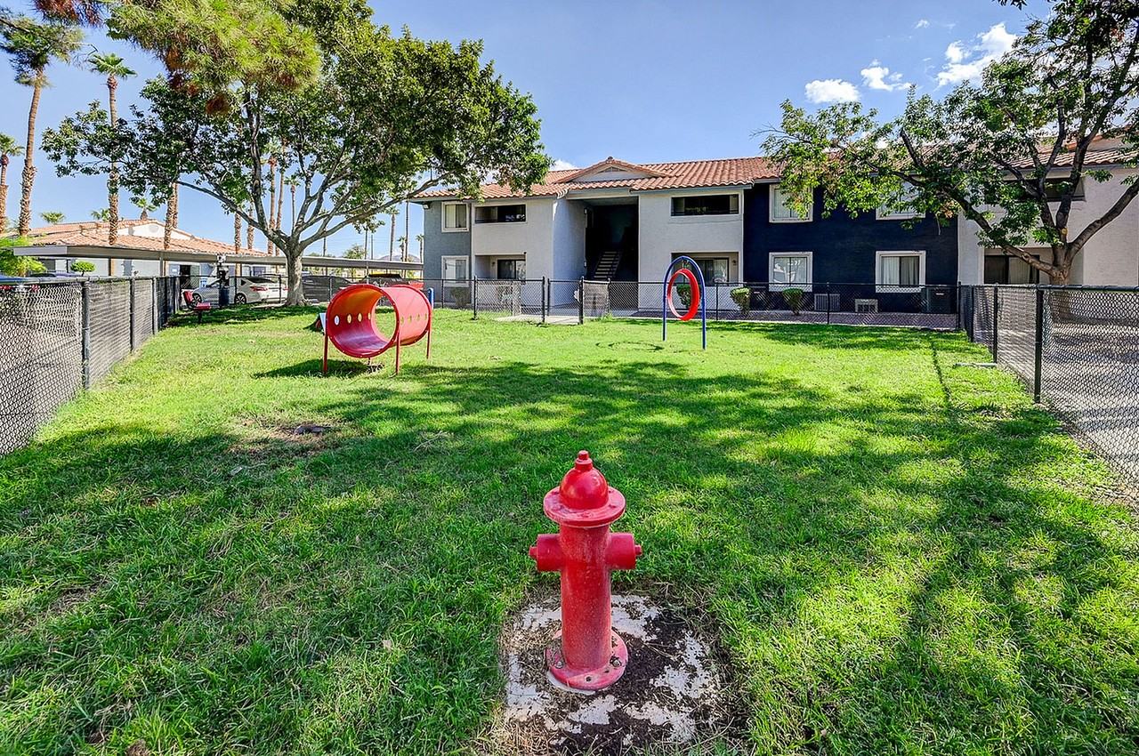 Arium Emerald Springs - Photo 6 of 35