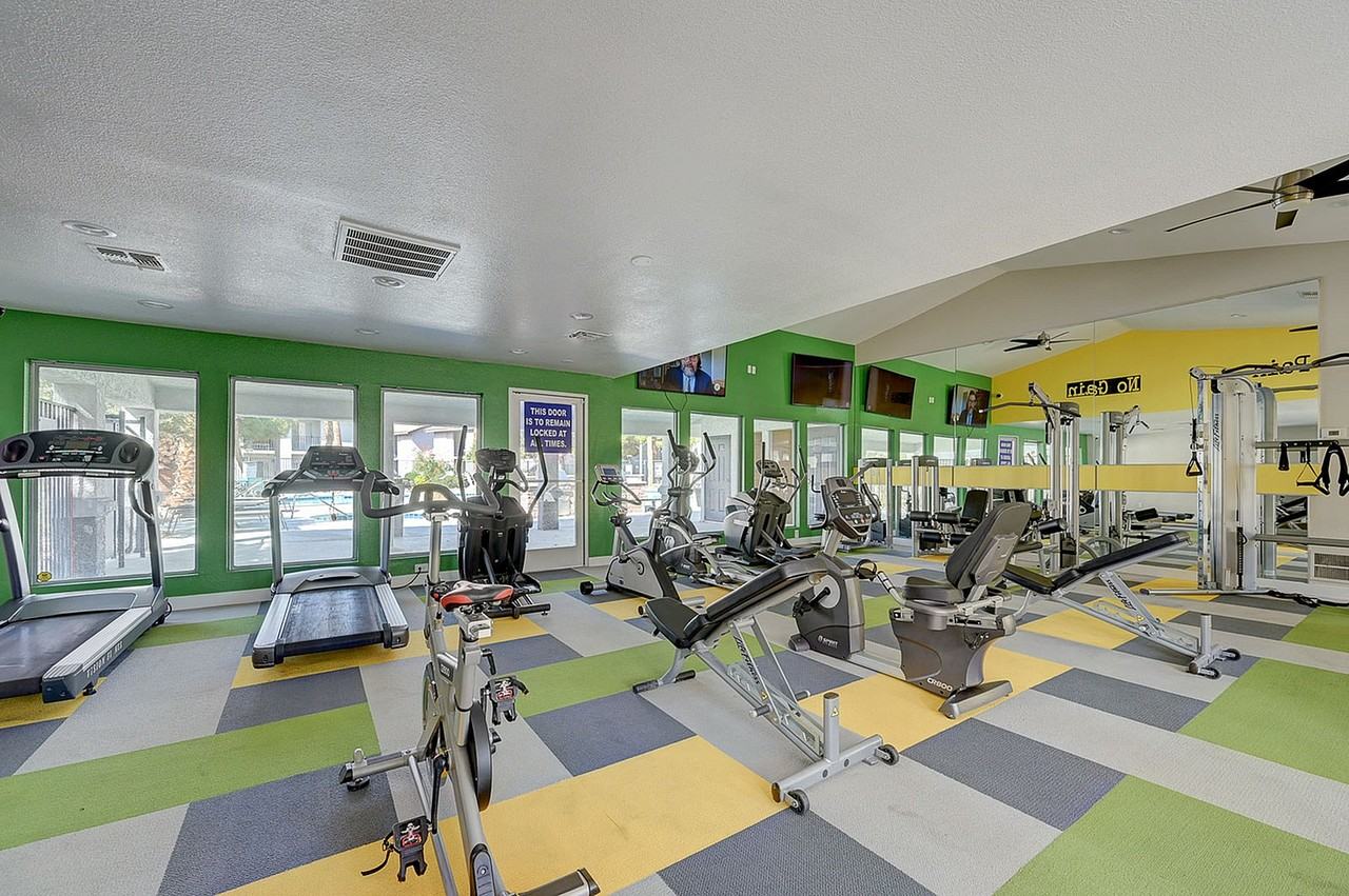 Arium Emerald Springs - Photo 7 of 35