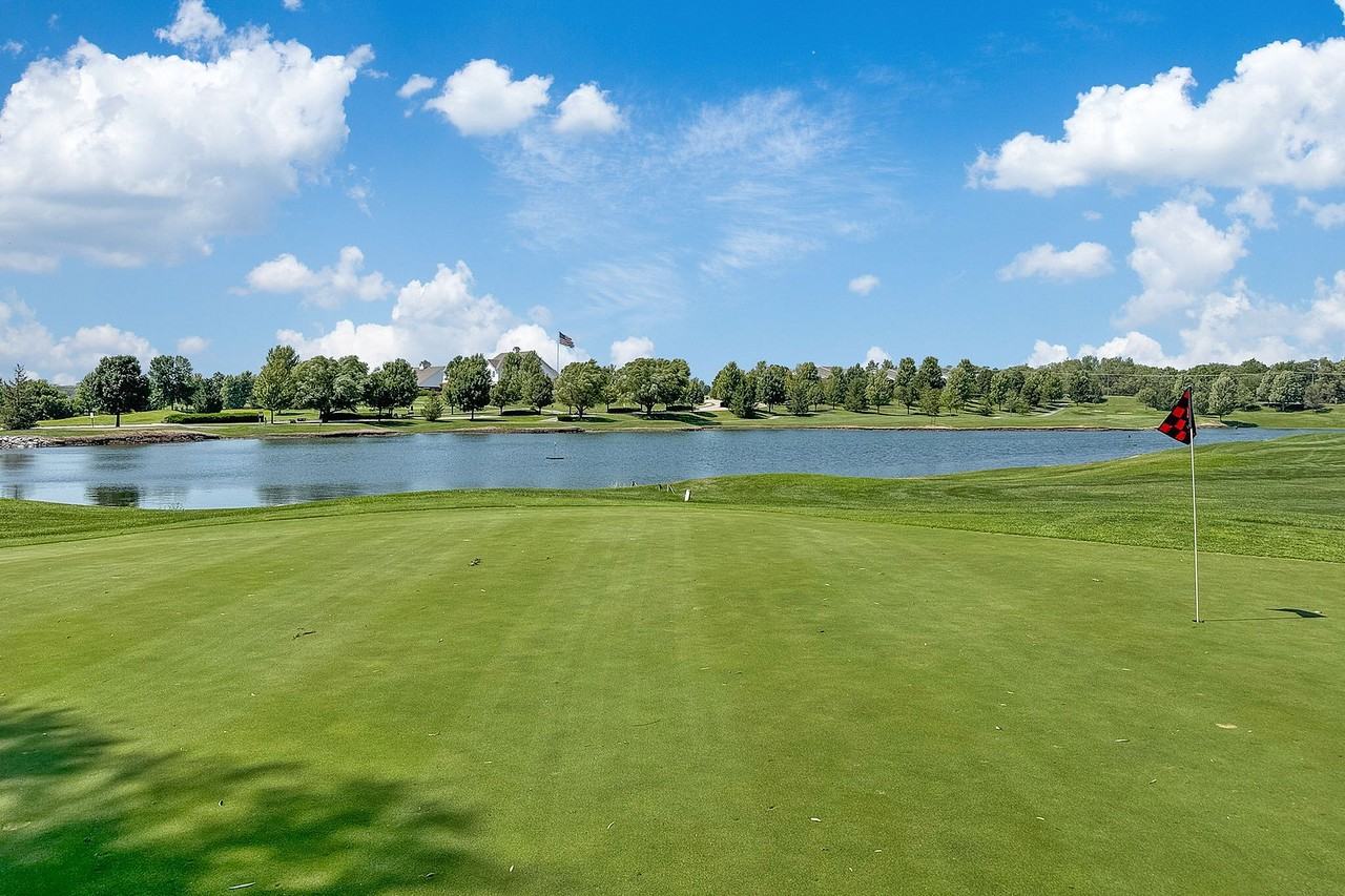 Fairways at Lincoln - Photo 2 of 41