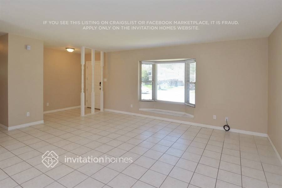 1006 S Macon St - Photo 2 of 18