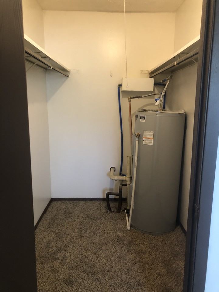 6200 Taywood Road #6200D - Photo 7 of 7