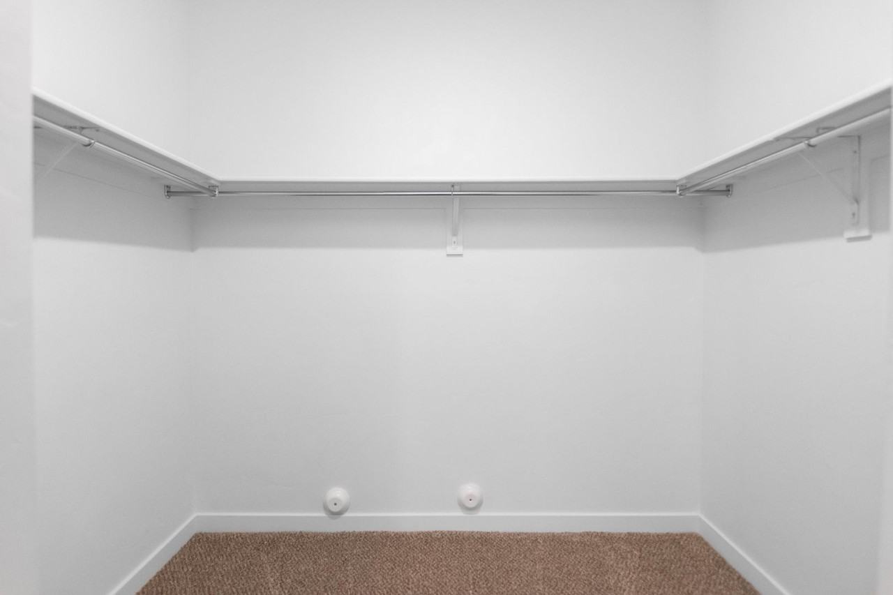 734 E 500 S - Photo 7 of 50