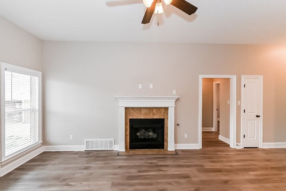 3110 Logans Loop - Photo 4 of 16