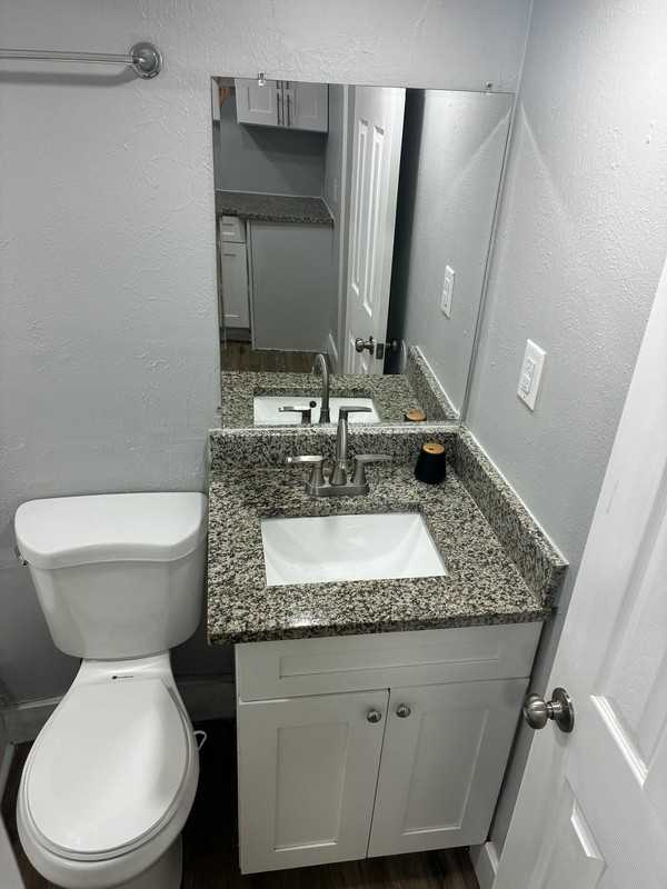 2146 Inwood Ter - Photo 6 of 9