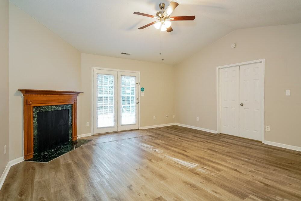 535 Cahill Ln - Photo 3 of 21