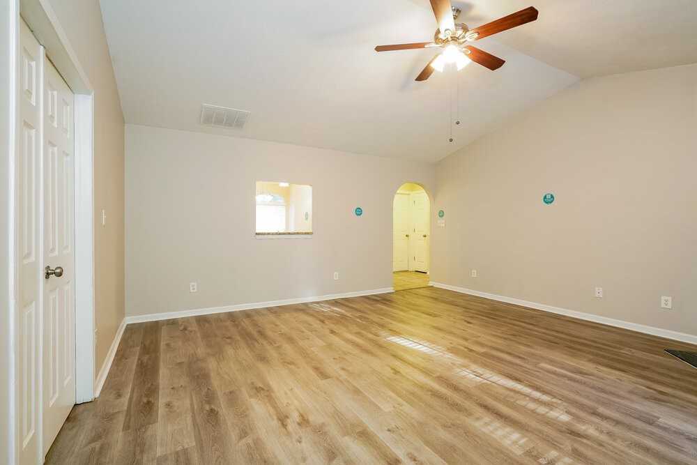 535 Cahill Ln - Photo 4 of 21