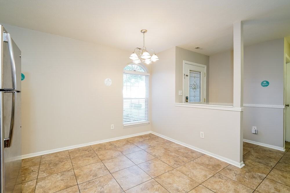 535 Cahill Ln - Photo 5 of 21