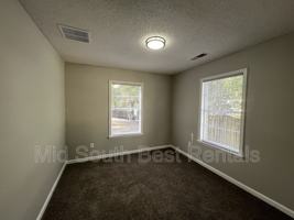 featured image of 77 E Fernwood Ave