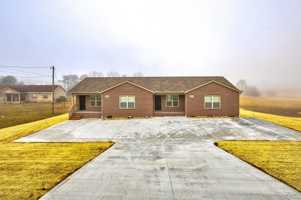 featured image of 808 S Old Sevierville Pike