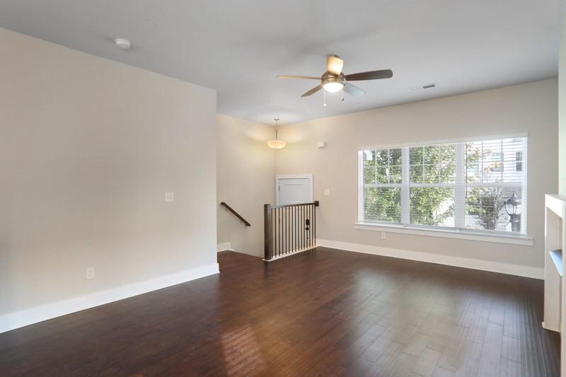 1272 Carbon Ct SE - Photo 5 of 25