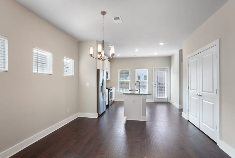 1272 Carbon Ct SE - Photo 6 of 25