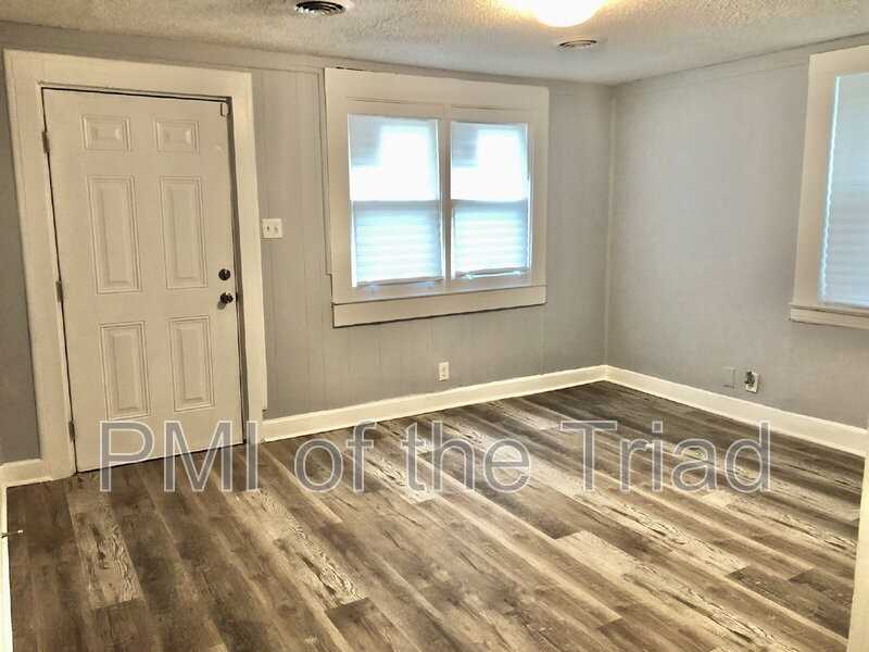 317 Woodbury St - Photo 2 of 10