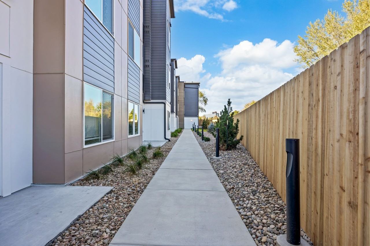 1260 Bookcliff Ave #C103 - Photo 6 of 14