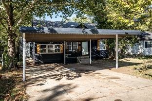 1709 Nw Oak Ave - Photo 1 of 1