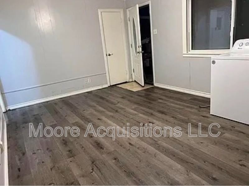 2524 Loy Lake Rd - Photo 2 of 9