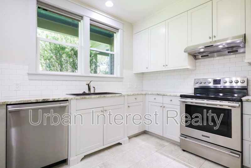 47 Palm St #A - Photo 5 of 28